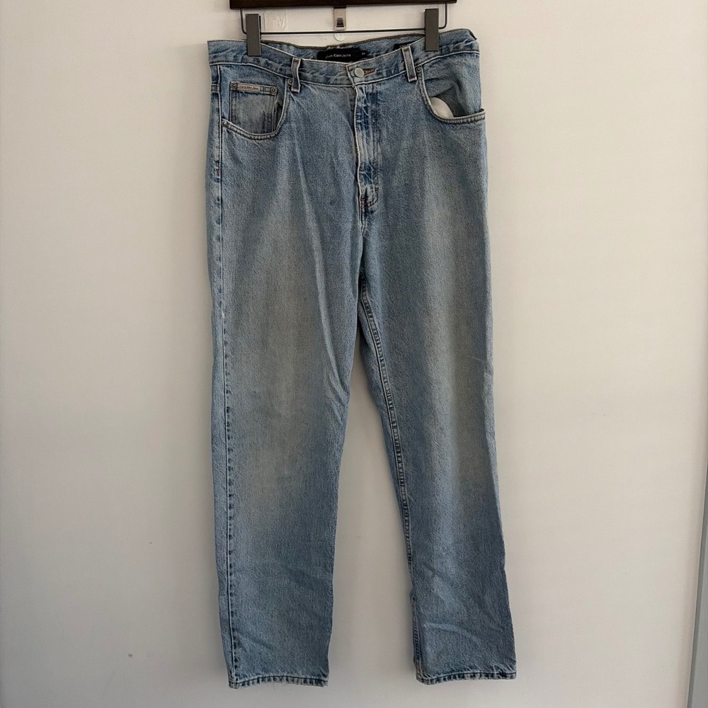 Calvin Klein Jeans Mens 34 Easy Fit Light Wash Denim Blue Jeans